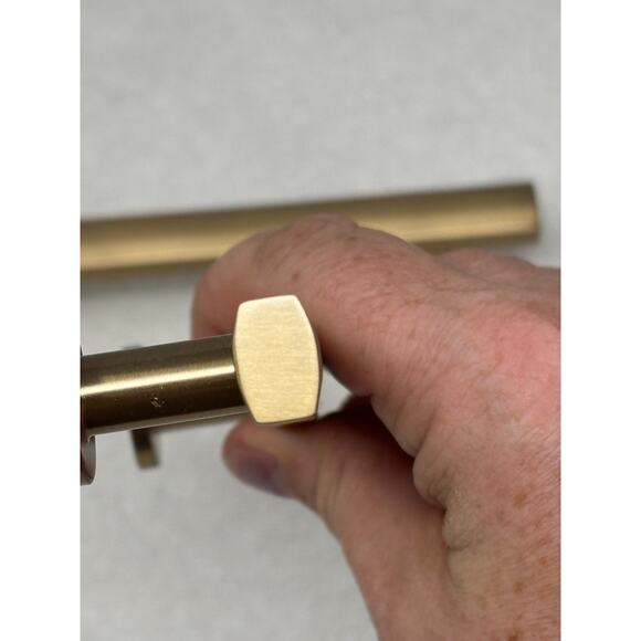 Schaub and Company 553 Heathrow Brass 4" Center to Center Luxury Set of‎ 2 - Picture 7 of 9